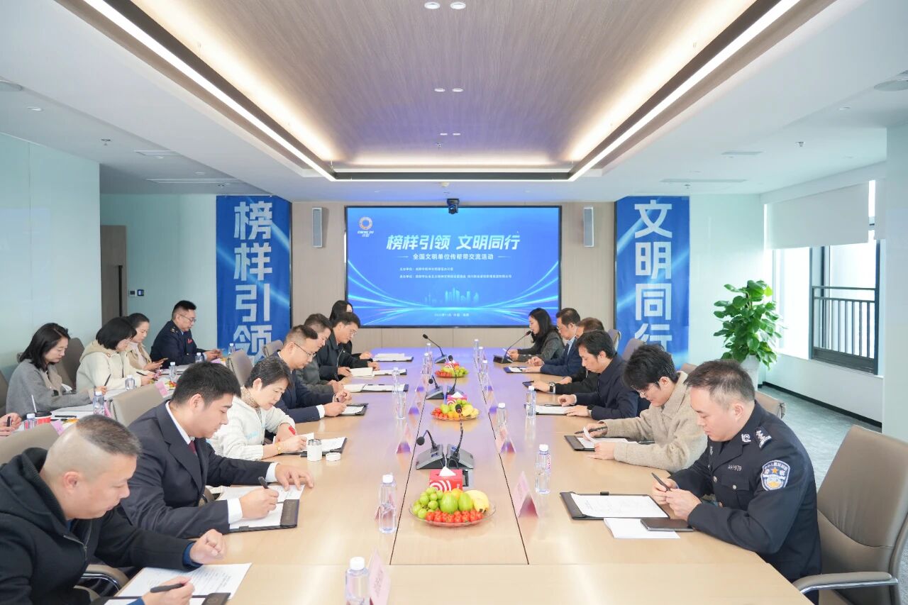 1911b0b95866595ba13066d6b06a9f40.jpg 1911b0b95866595ba13066d6b06a9f40.jpg